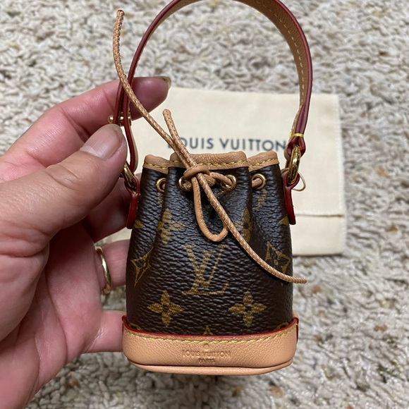 NWT Authentic Louis Vuitton Micro Noé bag charm - Picture 9 of 9